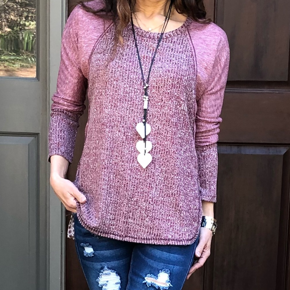 ✨LAST ONE ✨Burgundy ribbed floral back top - Picture 4 of 7